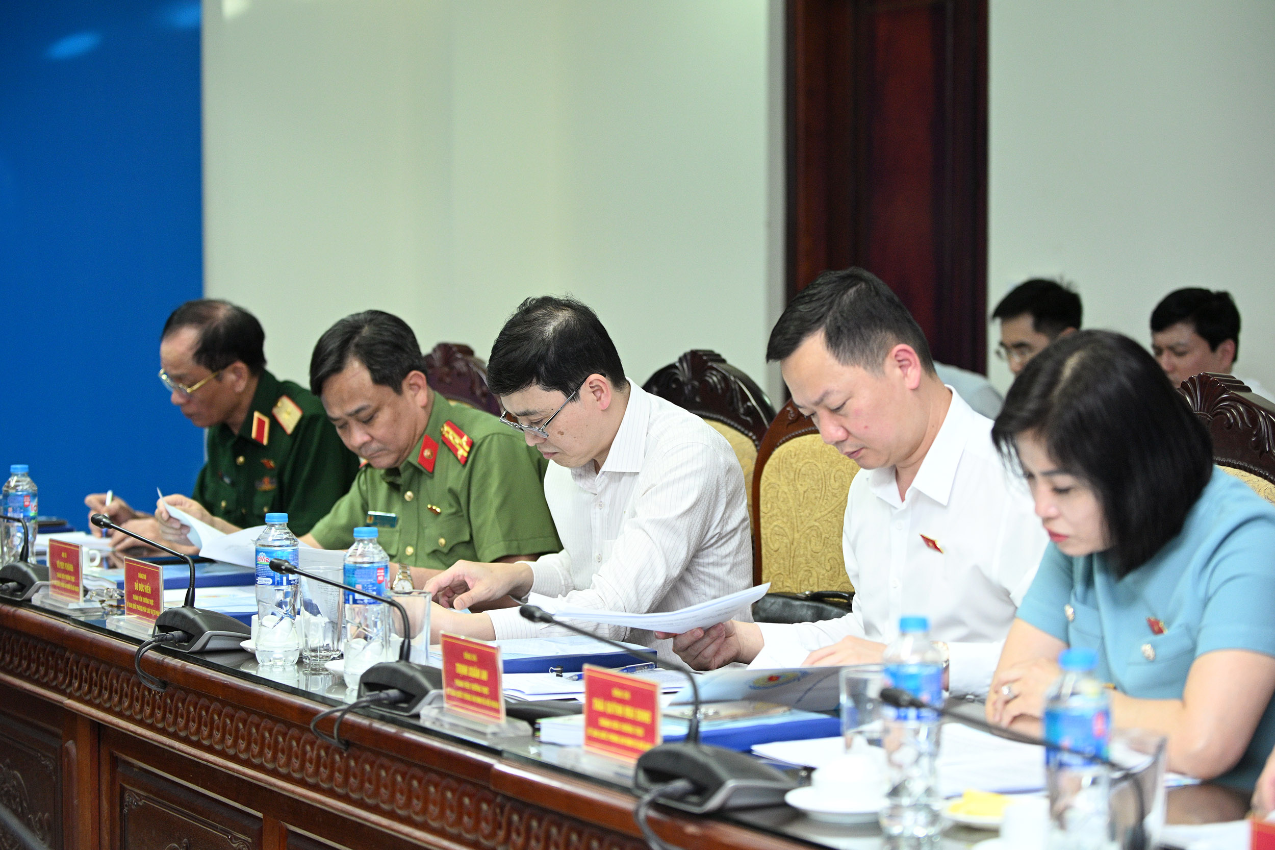 /UploadStore/admin/250416 Lam viec voi doan khao sat QH/03.jpg
